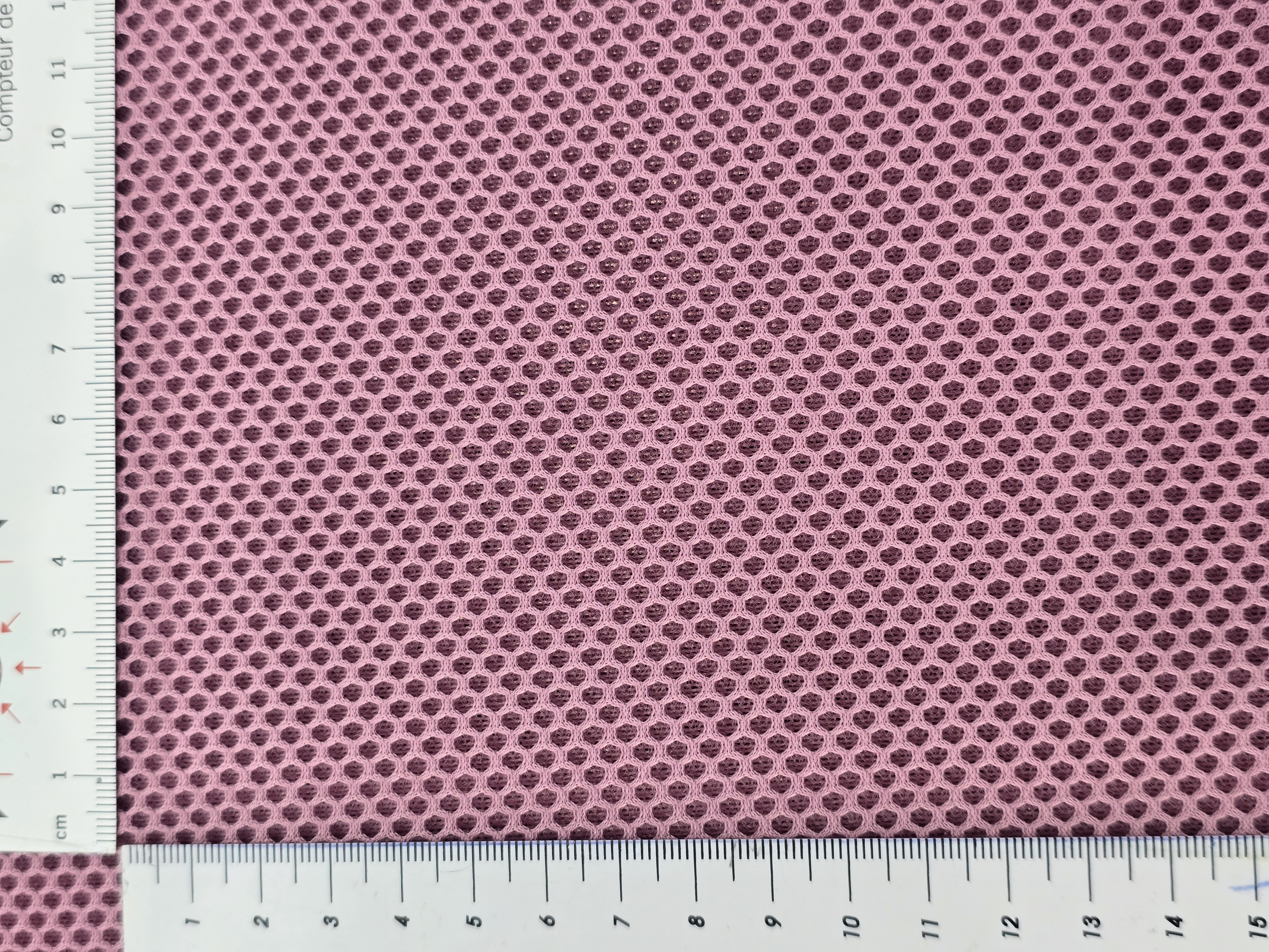 3D Mesh alt rosa