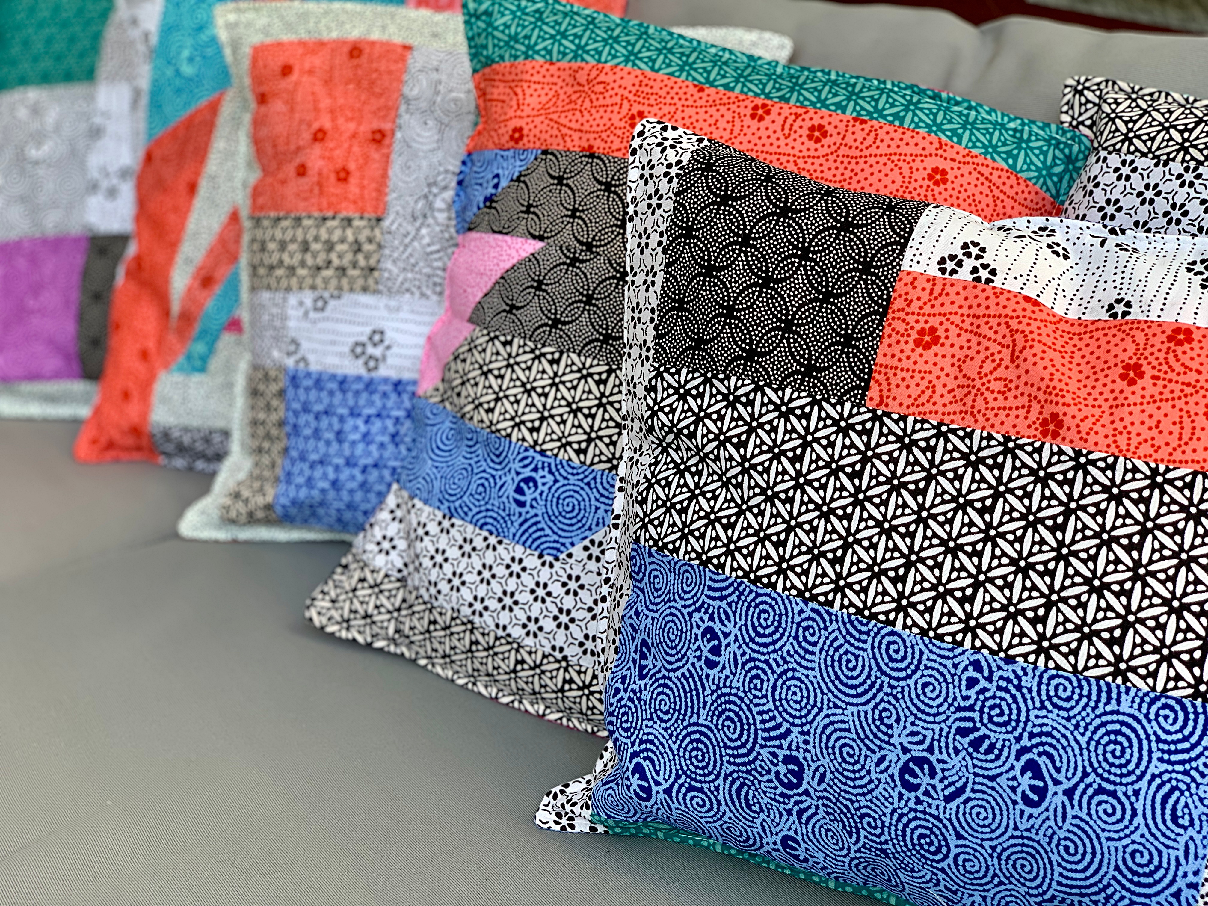 Patchwork  punkte auf rosa